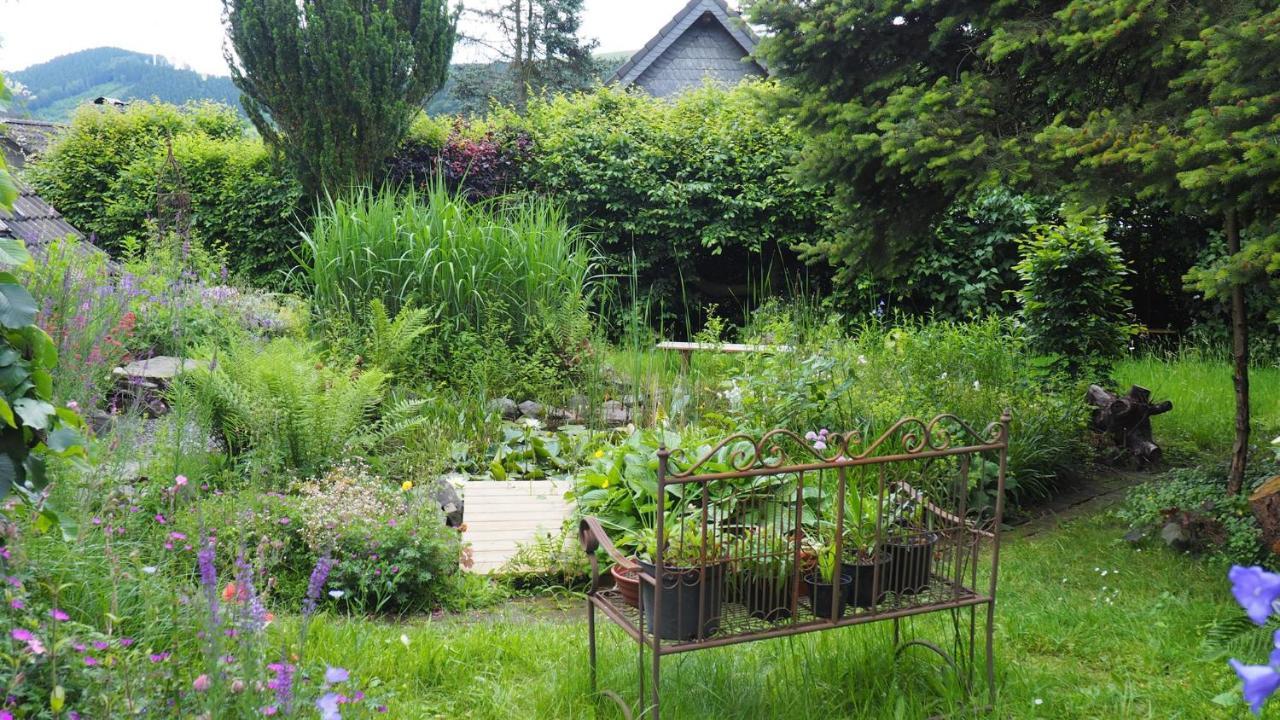 Appartamento Urlaub Im Naturgarten Bergneustadt Esterno foto